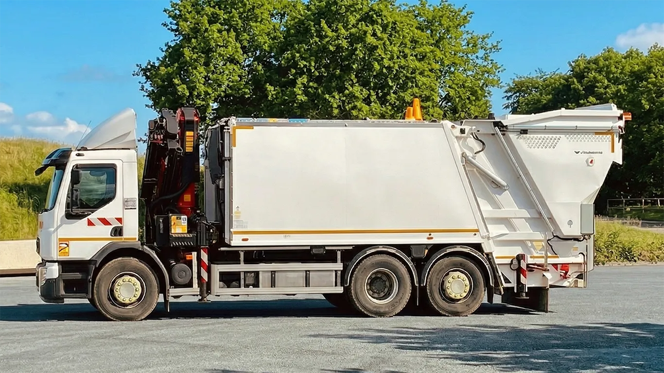 Pose 1ere pierre faun services Bretagne FAUN